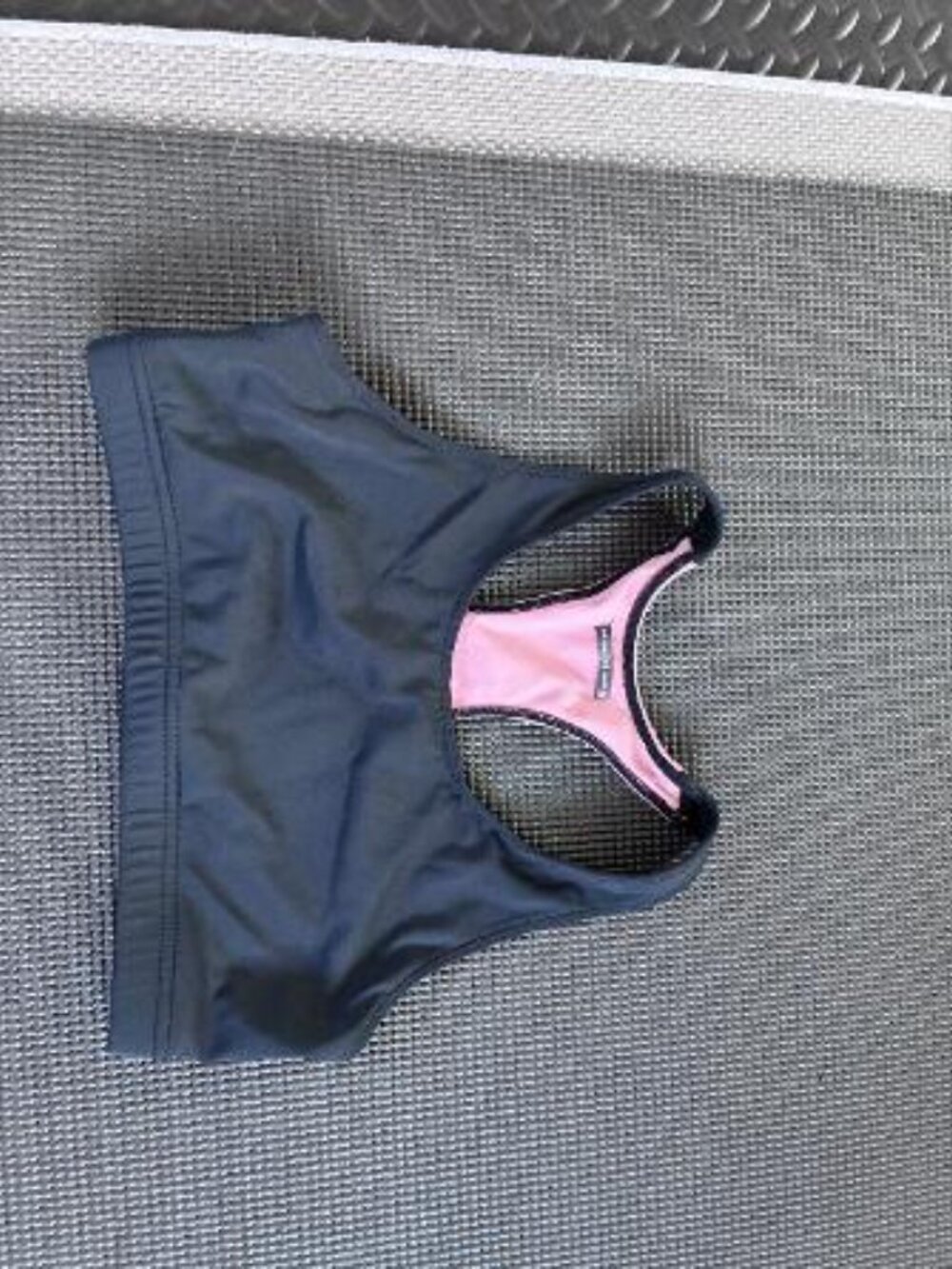 Oiselle Classic Sports Bra Black/Pink
